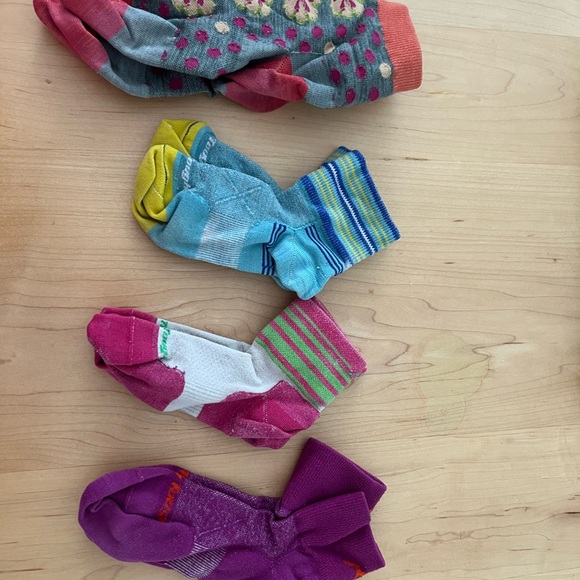 Women’s Darn Tough Medium Color-Block & Stripe Crew Socks - Pink, Blue, Purple - Picture 2 of 7